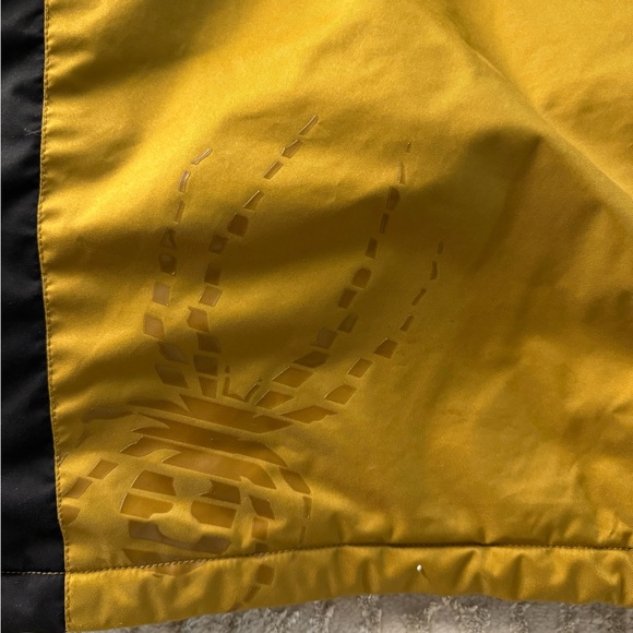 Kids Spyder yellow and Black winter Jacket. - Picture 9 of 9